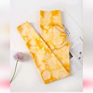 Butt scrunch leggings tye dye